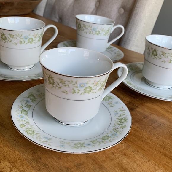 Royal Wentworth Pauline Teacup and Saucer - Picture 6 of 13